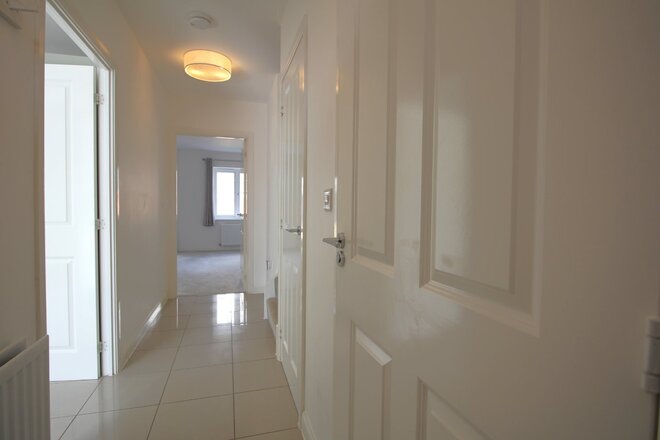 Broad Acre Road, Gloucestershire, GL52
