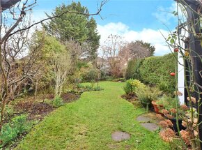 Edenfield Gardens, Worcester Park, KT4