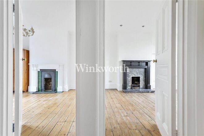 Bourne Hill, London, N13