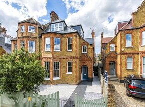 Criffel Avenue, London, SW2