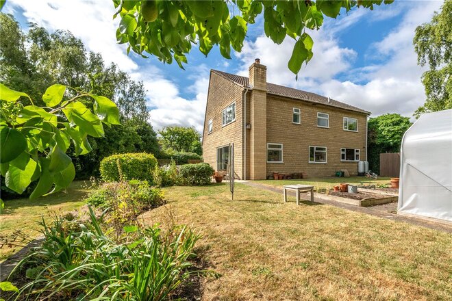 Cromwell Mews, Helpston, PE6