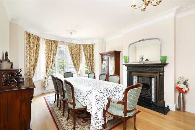 Tring Avenue, Ealing Common, W5