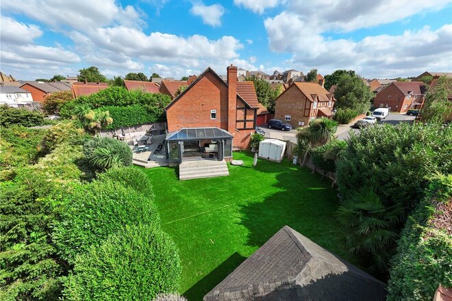 Crosier Close, Blackheath, SE3