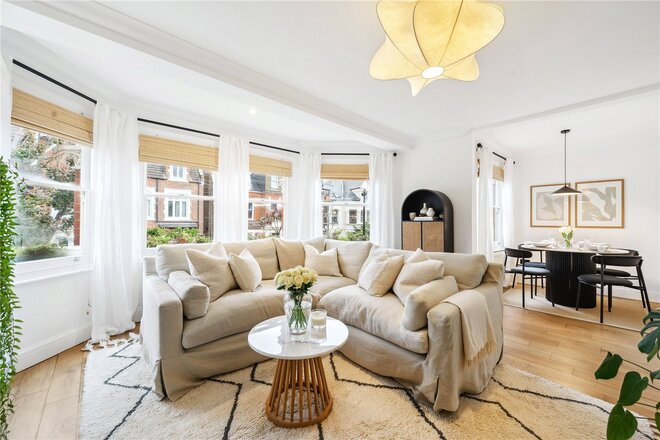 Deronda Road, London, SE24