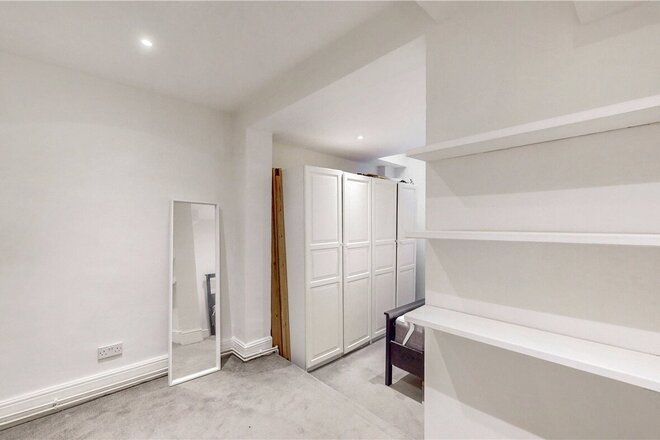 Queens Crescent, London, NW5