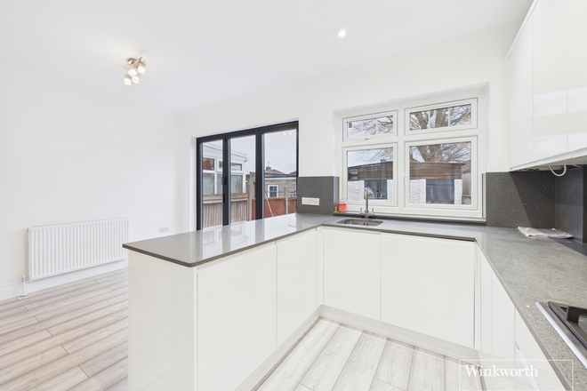 Reynolds Drive, Middelsex, HA8