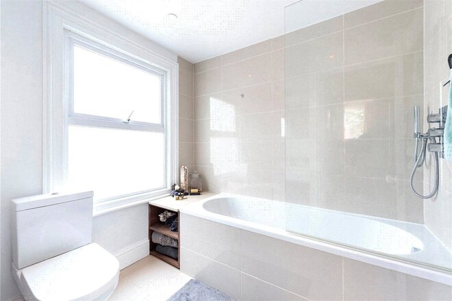Kangley Bridge Road, Sydenham, SE26