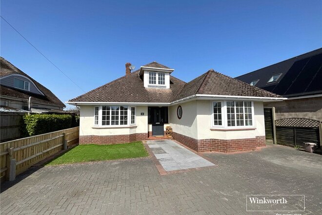 Somerford Avenue, Dorset, BH23