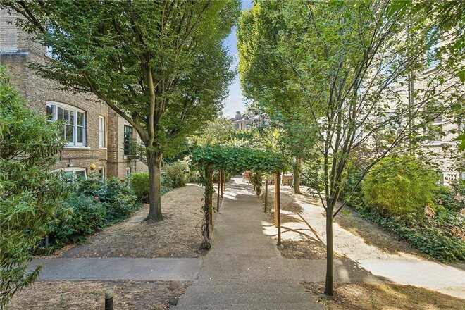 Sylvester Road, London, E8