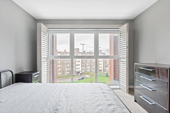 Mullins Place, London, SW4
