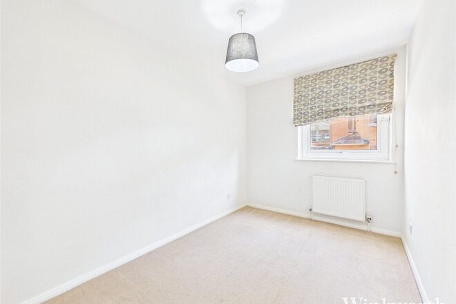 Hillcrest Road, London, W5