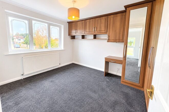 Holmsdale Close, Essex, SS0