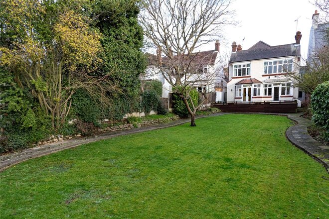Chalkwell Avenue, Essex, SS0