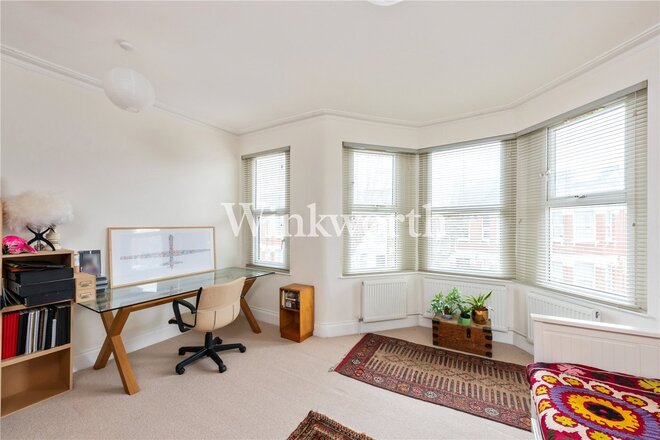 Woodside Gardens, London, N17