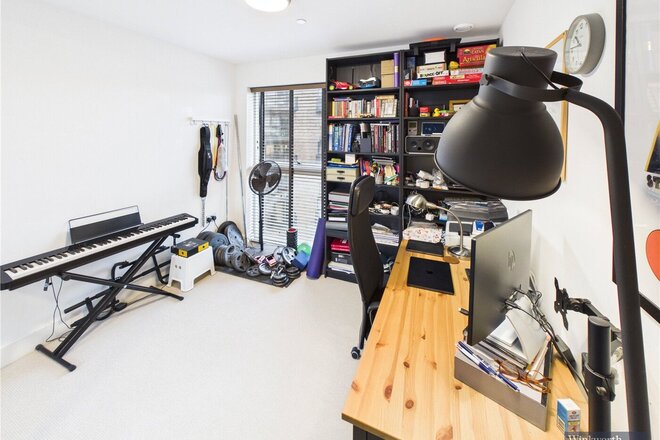 Lyon Road, Harrow, HA1