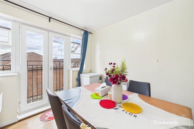 Warren Way, Edgware, HA8