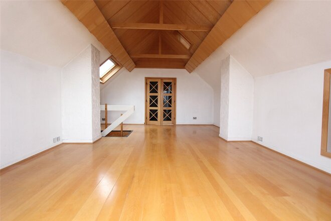 Mount Avenue, Essex, SS0