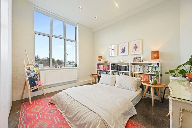 Stanley Gardens, London, W3