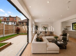 Beechdale, London, N21