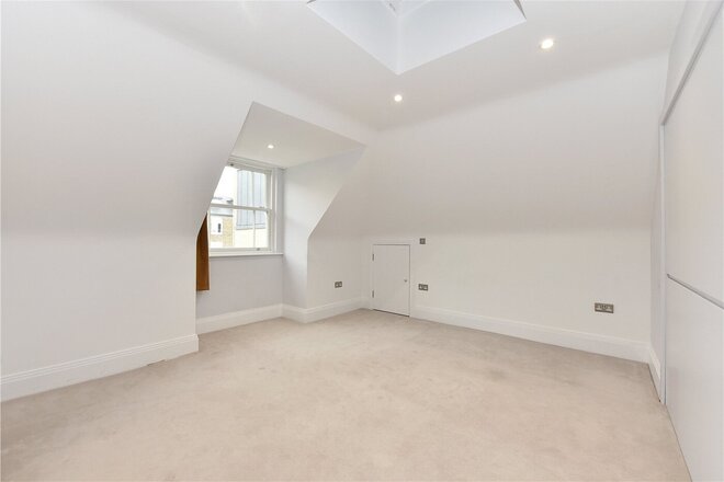 Gunnersbury Mews, London, W4