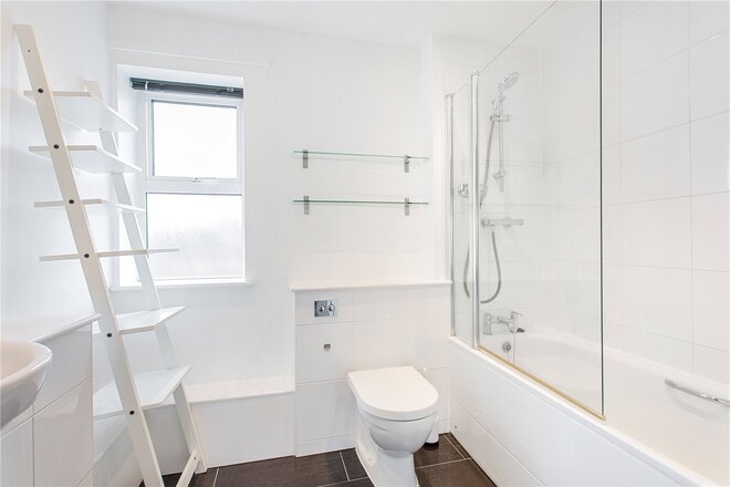 Mullins Place, London, SW4