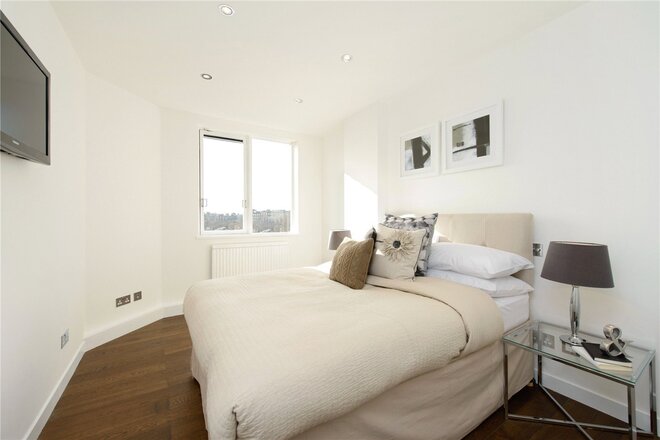 Wellington Road, London, NW8