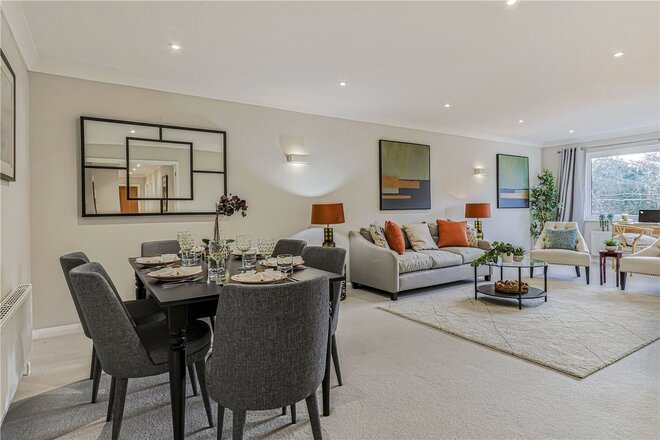 Avalon, Poole, BH14
