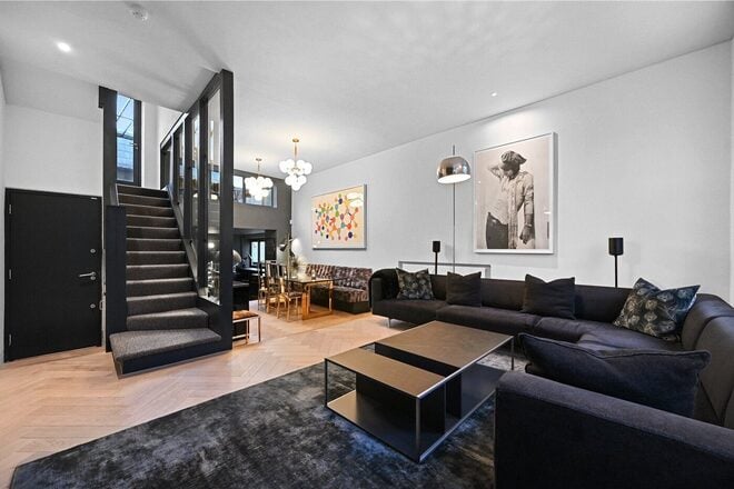 Dunworth Mews, London, W11