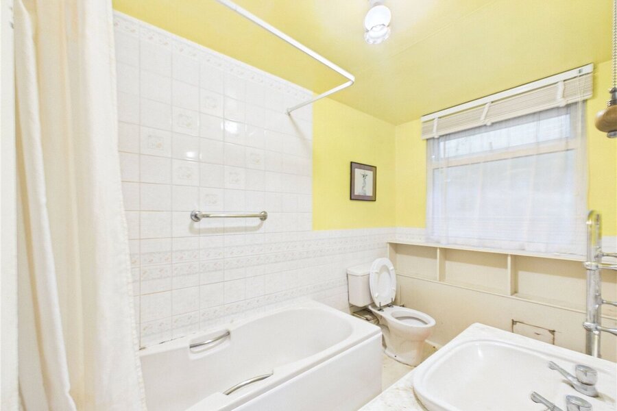 Ensuite