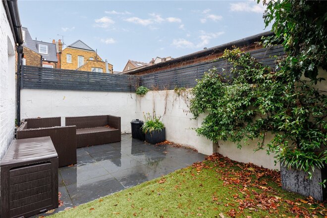 Florian Road, London, SW15