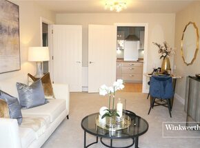 Westpole Avenue, Oakwood, EN4