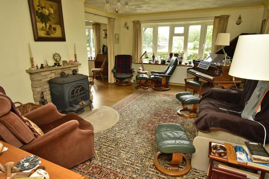 A LOUNGE 1.JPG