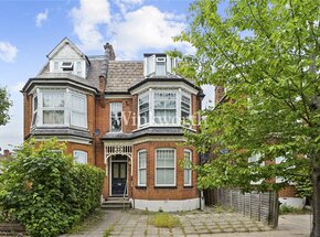 Haslemere Road, London, N21