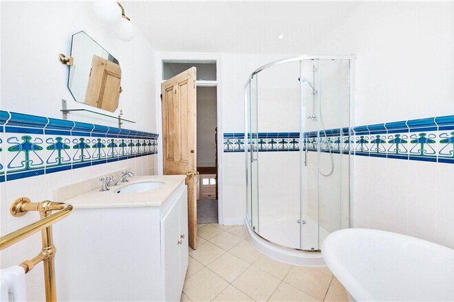 Martindale, London, SW14