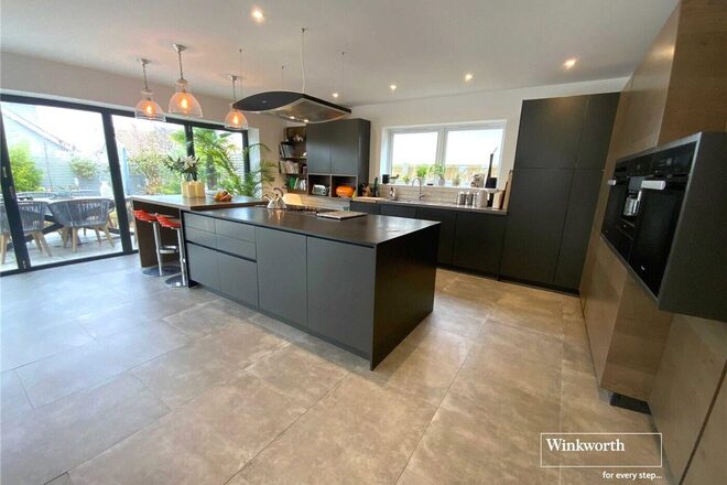 Sheldrake Road, Christchurch, BH23