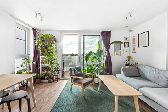 Roseberry Place, LONDON, E8