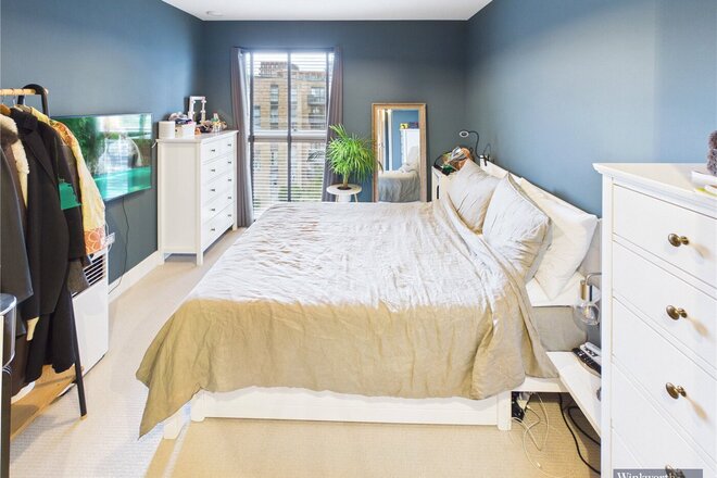 Lyon Road, Harrow, HA1