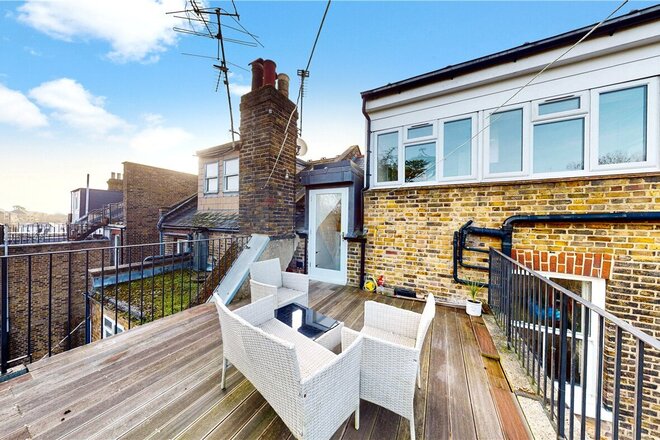 Savernake Road, London, NW3
