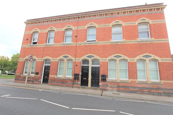 Mill House, Cheltenham, GL52