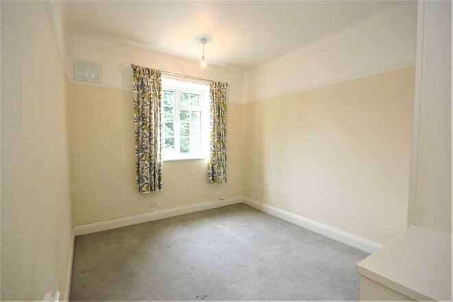 Gloucester Court, Richmond, TW9