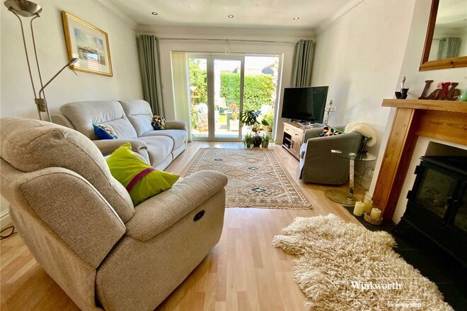 Lingwood Avenue, Dorset, BH23