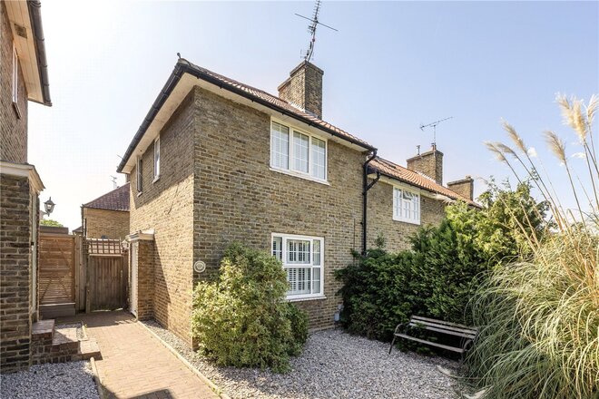 Sunnymead Road, London, SW15