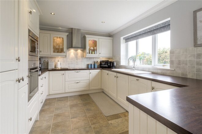 Oak Tree Close, Little Billing, NN3