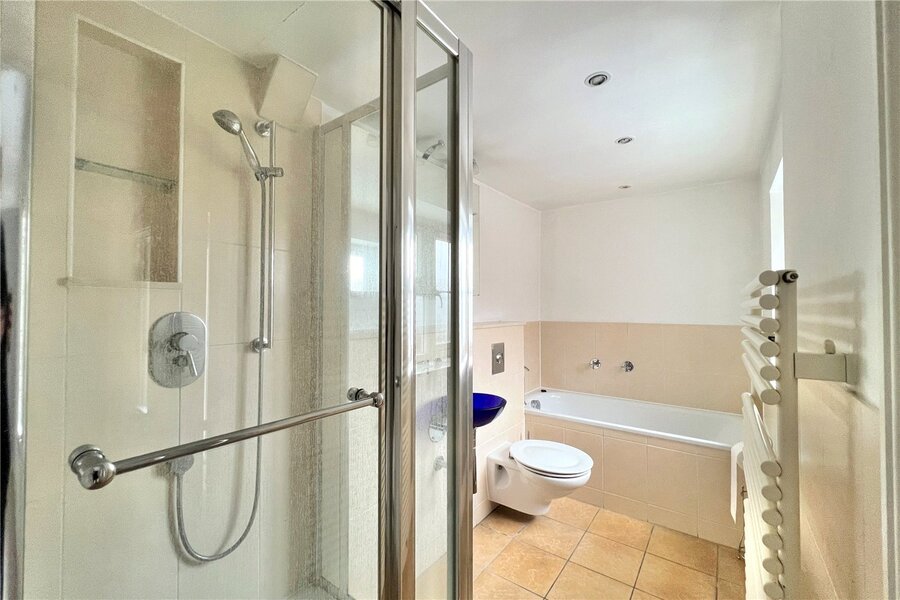 Bed 2 Ensuite