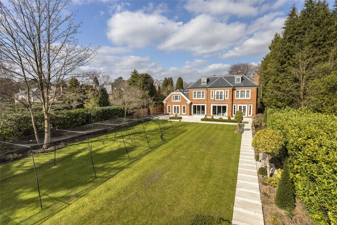 Monks Road, Virginia Water, GU25