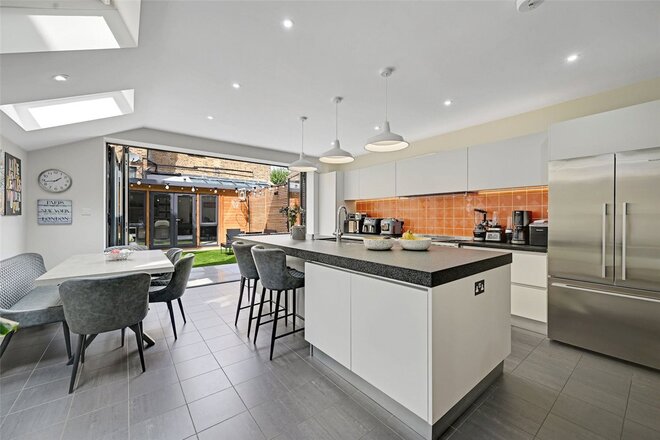 Mortimer Road, London, NW10