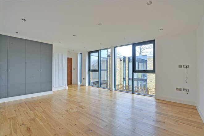 Rushgrove Mews, Woolwich, SE18