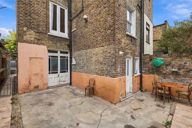 Speldhurst Road, London, E9