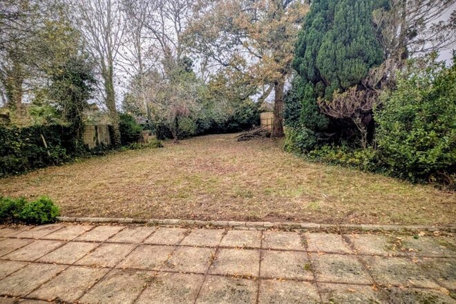 Hazelwood Avenue, Hampshire, BH25
