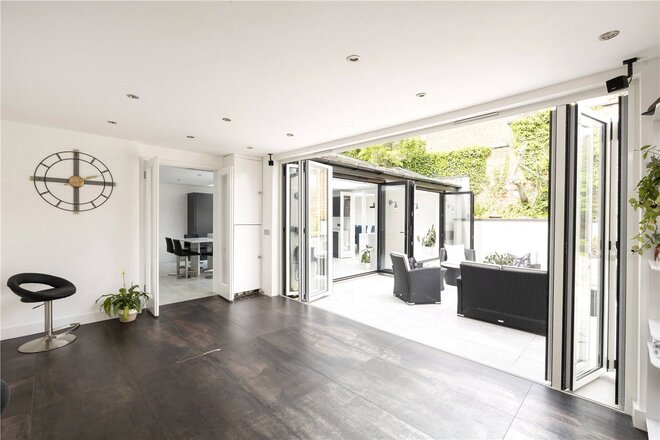 Kingsmead Road, London, SW2